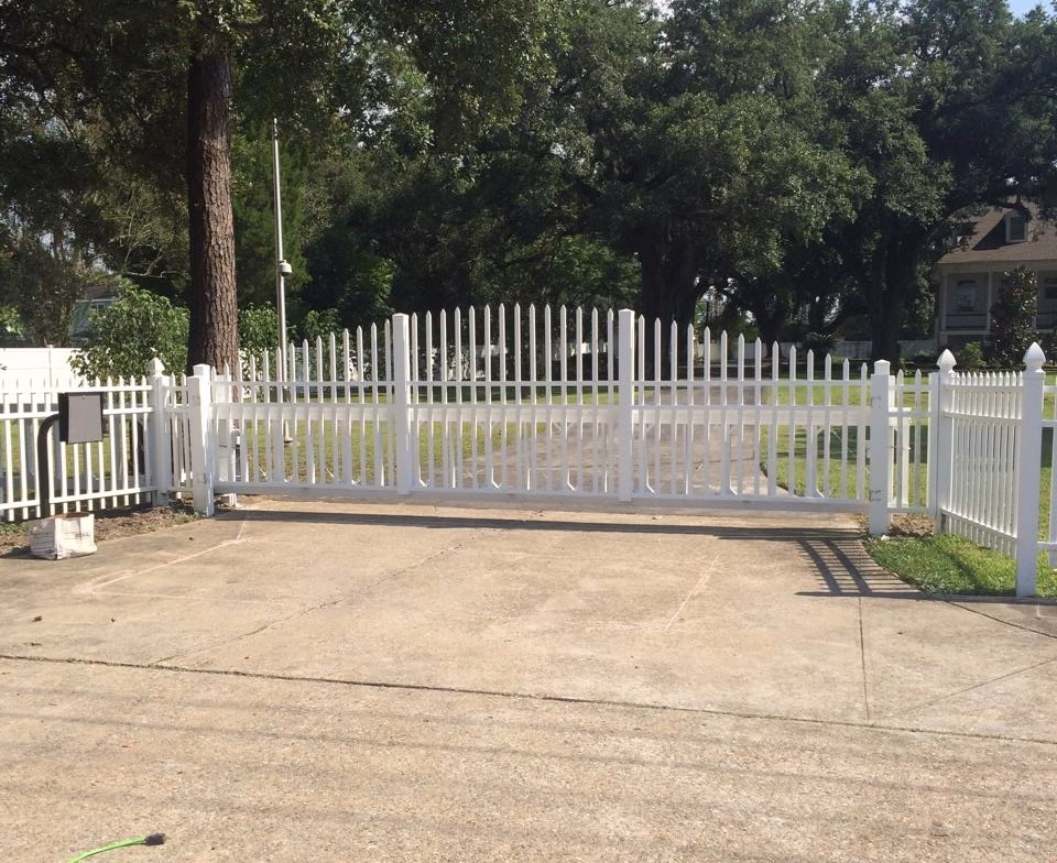 Vinyl Fence Contractor Baton Rouge LA